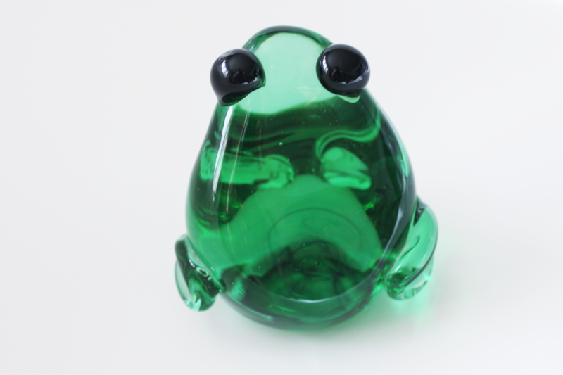 photo of vintage green glass frog figurine or paperweight, big eyed frog hand blown glass #1