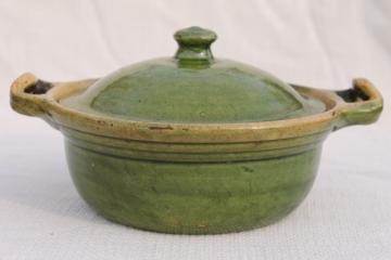 catalog photo of vintage green glaze French pottery casserole pot w/ lid, Sarreguemines France