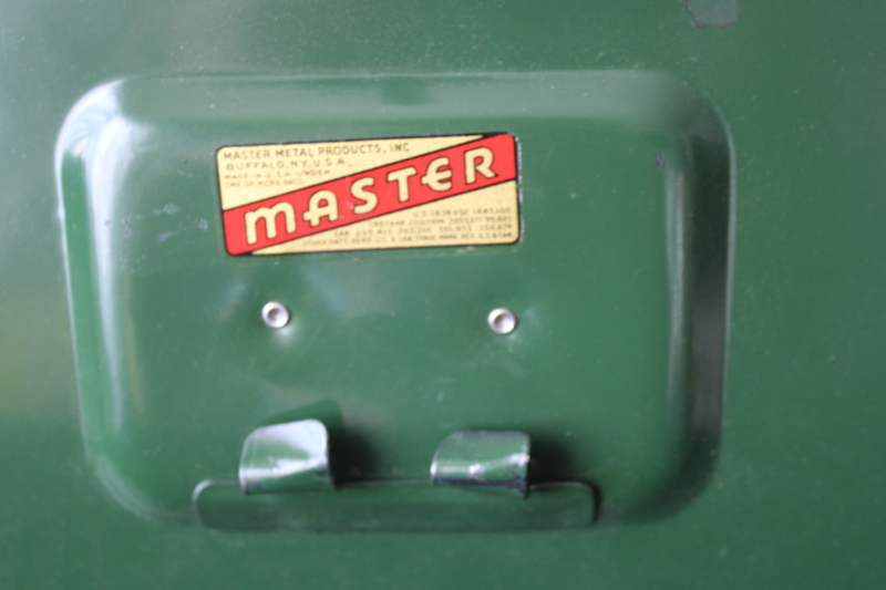 photo of vintage green metal toolbox working lock & key, Master label Niagara Buffalo NY  #6