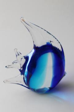 catalog photo of vintage hand blown glass angel fish paperweight, blue wave crystal angelfish