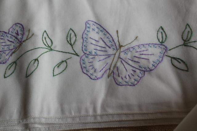 photo of vintage hand embroidered pillowcases, poly blend bed linens nice for crafts or upcycling #11