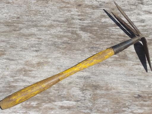 photo of vintage hand hoe / cultivator, antique garden tool w/ painted wood handle #3