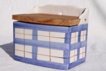 catalog photo of vintage hand painted ceramic salt box, blue & white plaid Alcobaca Portugal pottery