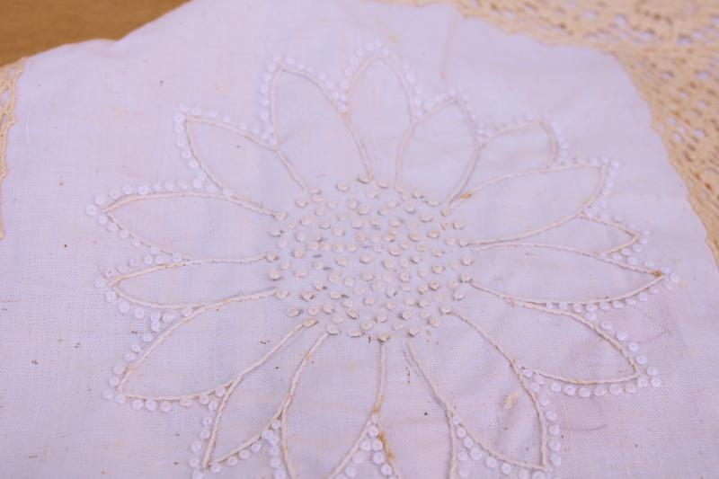 photo of vintage hand stitched embroidered quilt blocks, candlewick embroidery whitework w/ lace #3