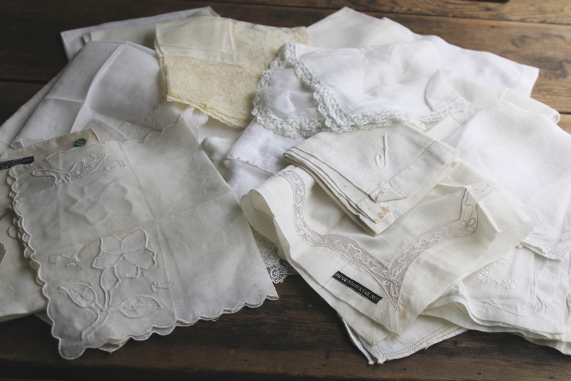 photo of vintage handkerchiefs, lot of 22 all white hankies fine cotton & linen w/ lace, embroidery  #1