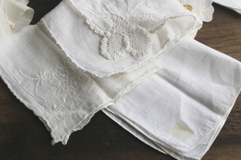 photo of vintage handkerchiefs, lot of 22 all white hankies fine cotton & linen w/ lace, embroidery  #9