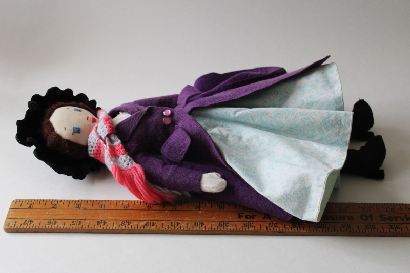 photo of vintage handmade cloth doll, Mary Poppins or Eliza Doolittle English girl w/ felt hat & coat  #5
