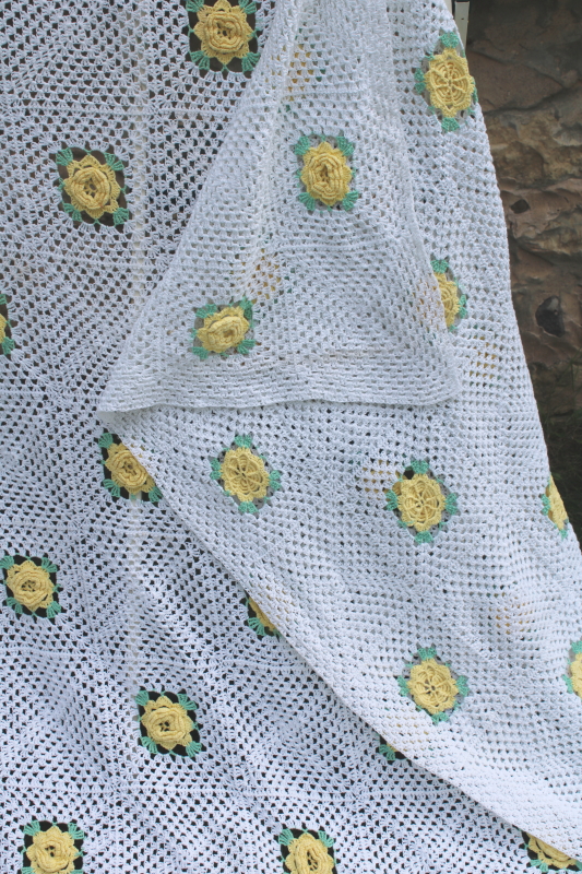 photo of vintage handmade cotton crochet lace bedspread queen size, granny squares yellow roses on white  #5