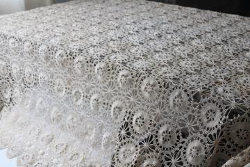 catalog photo of vintage handmade crochet lace tablecloth ecru cotton thread lace flower motifs