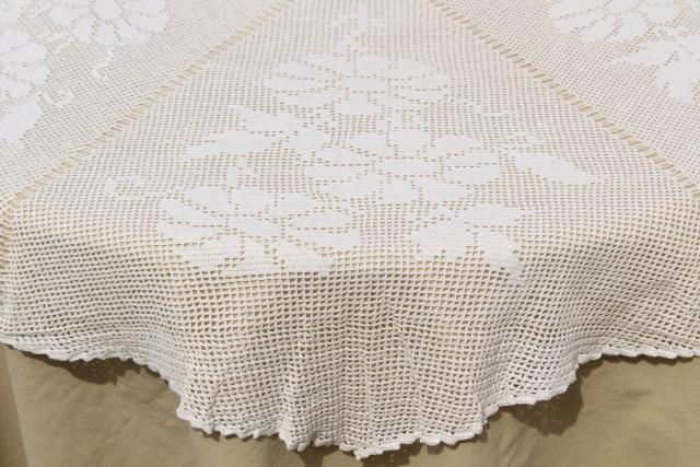 photo of vintage handmade crocheted lace tablecloth, round table cover doily daisies filet crochet #1