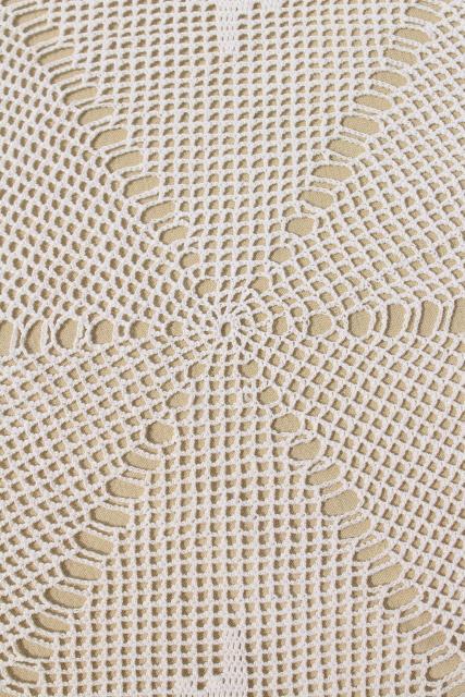 photo of vintage handmade crocheted lace tablecloth, round table cover doily daisies filet crochet #7