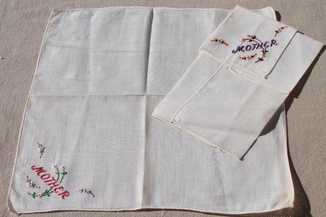 photo of vintage hankies lot, embroidered & lace edged handkerchiefs in cedar wood hanky box #15