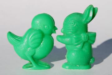 catalog photo of vintage hard plastic Easter bunny & chick novelty toys or prizes, cute retro decorations