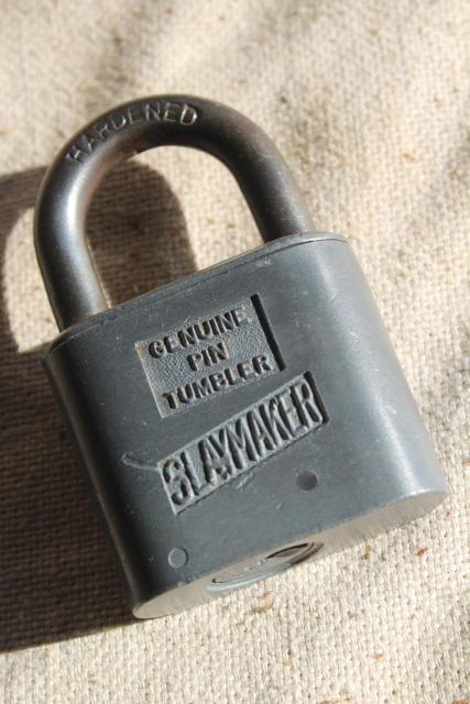 photo of vintage hardened steel locks, no keys - Slaymaker, Illinois, Globemaster, BiltRite #3