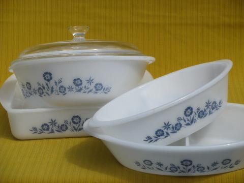 photo of vintage heat proof oven safe kitchen glass baking set, blue flowers #1