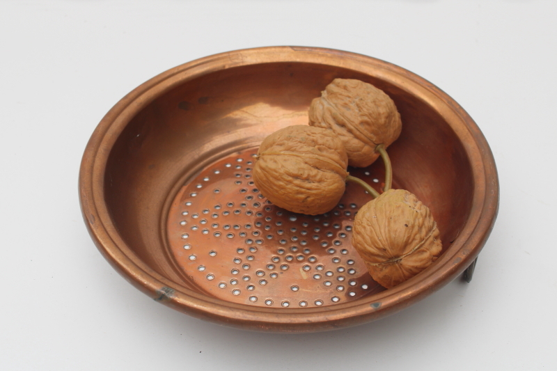 photo of vintage heavy copper colander strainer bowl, old French country kitchen style #1