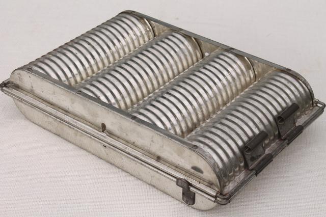 photo of vintage heavy steel fluted pan baking mold for round loaf slicing bread or tea cake #1