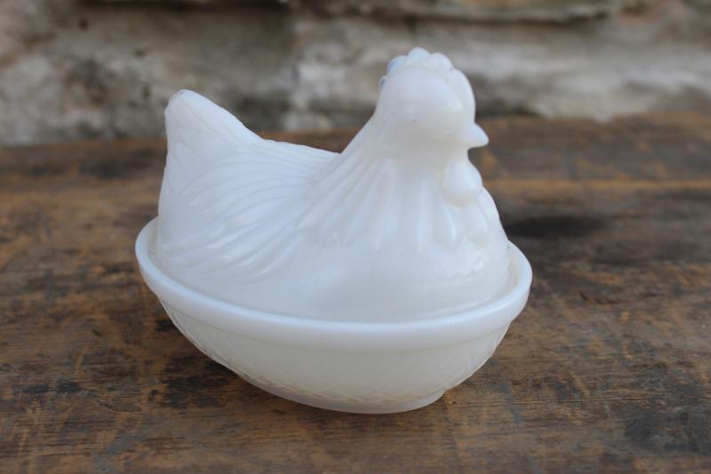 photo of vintage hen on nest, opalescent white milk glass covered dish or trinket box #3