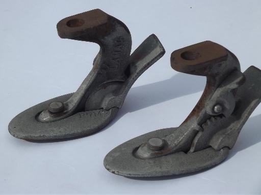 photo of vintage high heel shoe lasts, adjustable cast iron cobbler forms for heels #2