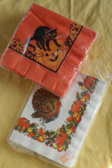 photo of vintage holiday party paper napkins, Halloween & Thanksgiving retro art graphics #1