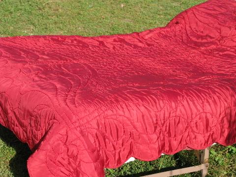 photo of vintage hollywood style rose-pink taffeta twin bed / daybed wool comforter #1