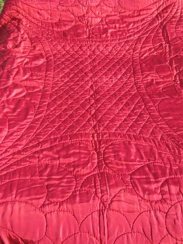 photo of vintage hollywood style rose-pink taffeta twin bed / daybed wool comforter #2