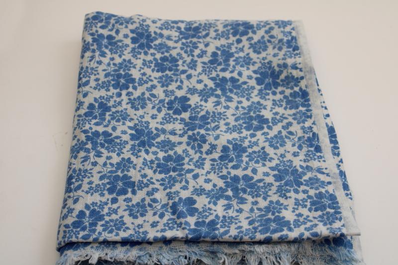 photo of vintage homespun weave cotton feed sack fabric, blue & white print flowers #4