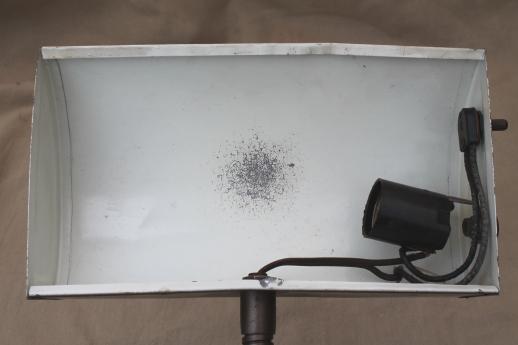 photo of vintage industrial metal lamp, cloverleaf desk tray gooseneck light w/ metal shade #4