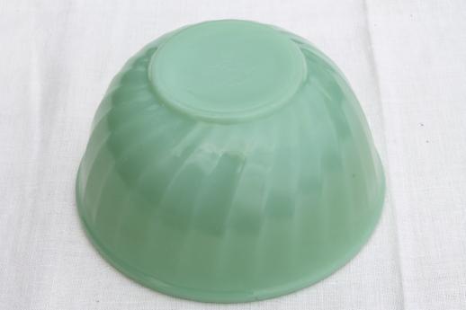 photo of vintage jadeite glass, Fire-King jadite swirl mixing bowl 6