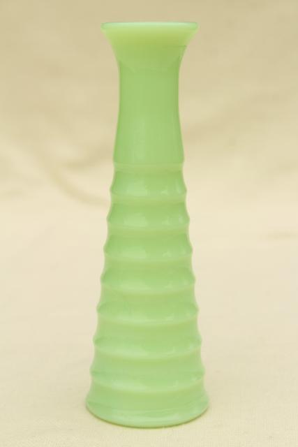 photo of vintage jadite green glass bud vase, 1930s 40s art deco banded stacked ring pattern #1