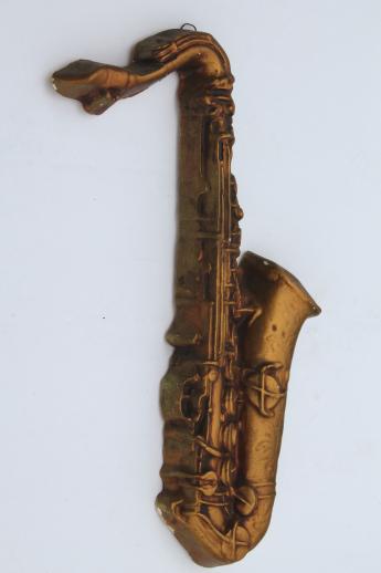 photo of vintage jazz band musical instrument wall plaques, chalkware sax, clarinet, banjo #3