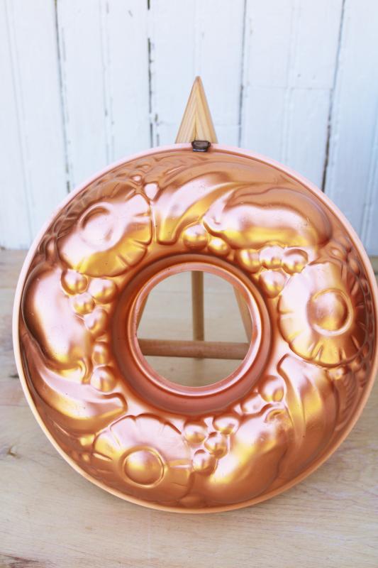 photo of vintage jello mold, fruit salad wreath shape copper plate aluminum mold #1