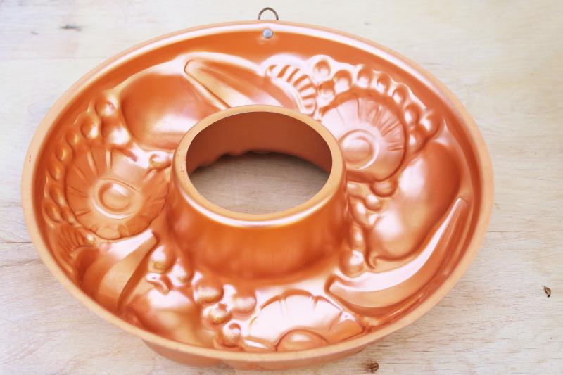 photo of vintage jello mold, fruit salad wreath shape copper plate aluminum mold #4