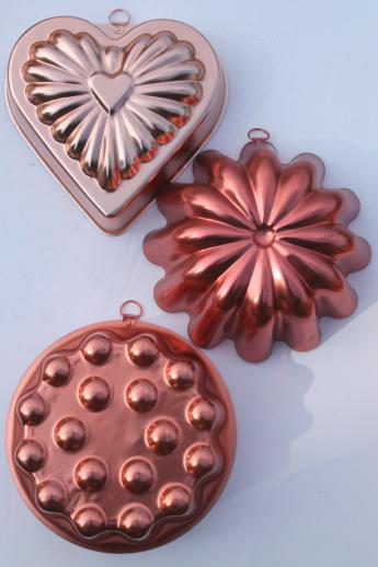 photo of vintage jello mold lot, retro pink & copper tint aluminum pans / molds #4