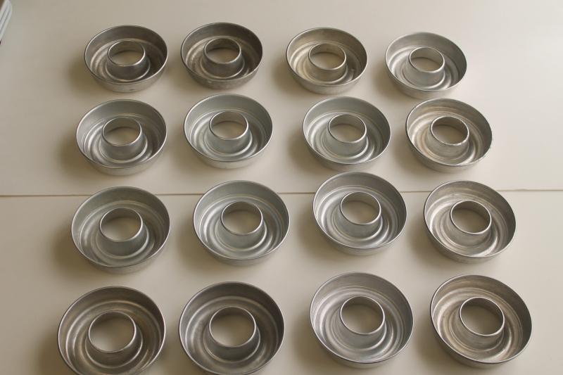 photo of vintage jello molds, lot of 16 individual ring mold food molds or tiny cake pans #5