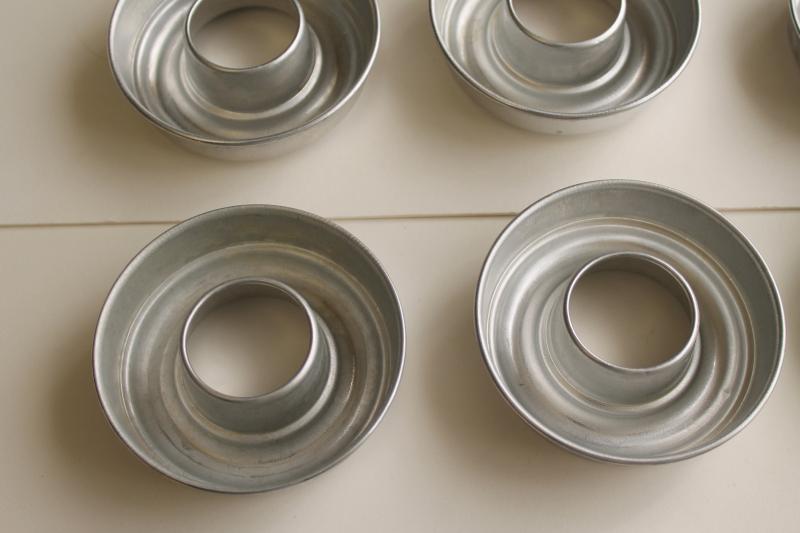 photo of vintage jello molds, lot of 16 individual ring mold food molds or tiny cake pans #8