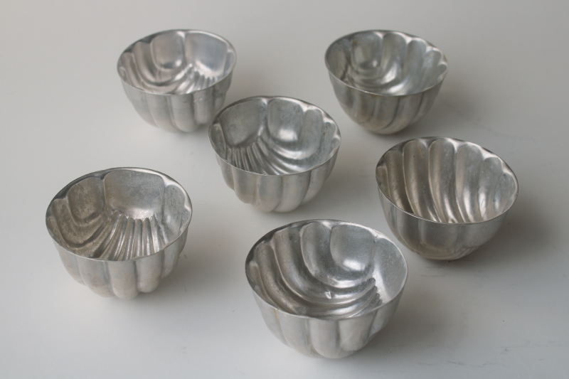 photo of vintage jello or aspic molds, set of 6 seashell scallop shells molds individual servings  #3