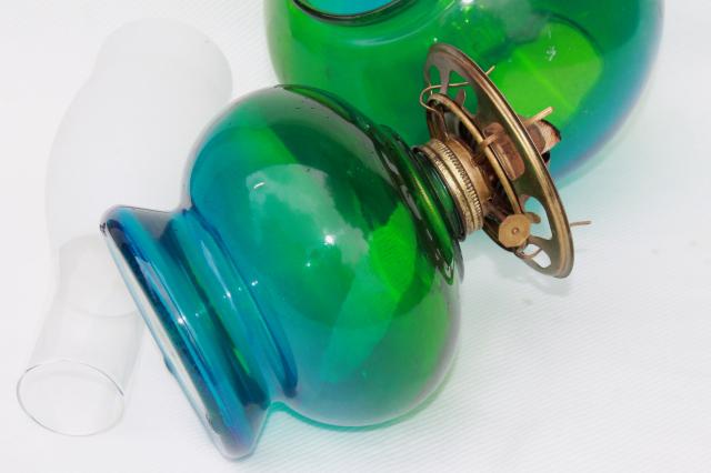 photo of vintage kero oil lamp, gone with the wind parlor lamp w/ blue green tinted glass globe shade #7