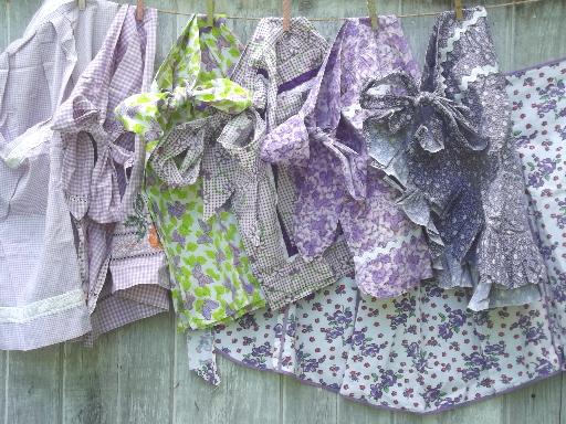 photo of vintage kitchen aprons, pretty cotton print & gingham checked half apron lot  #1