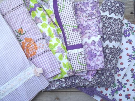 photo of vintage kitchen aprons, pretty cotton print & gingham checked half apron lot  #9