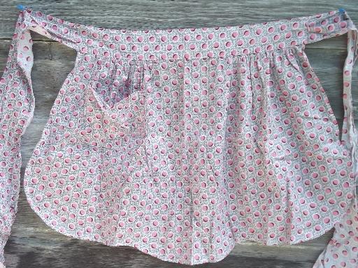 photo of vintage kitchen aprons, pretty cotton print & gingham checked half apron lot #2