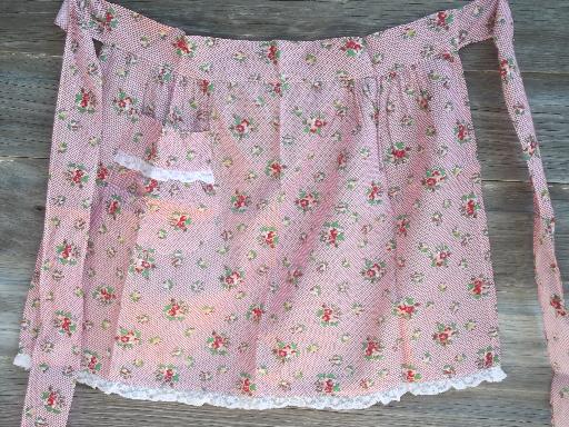 photo of vintage kitchen aprons, pretty cotton print & gingham checked half apron lot #5