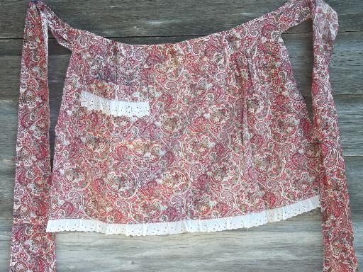 photo of vintage kitchen aprons, pretty cotton print & gingham checked half apron lot #6