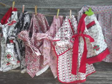 catalog photo of vintage kitchen aprons, pretty cotton print & gingham checked half apron lot