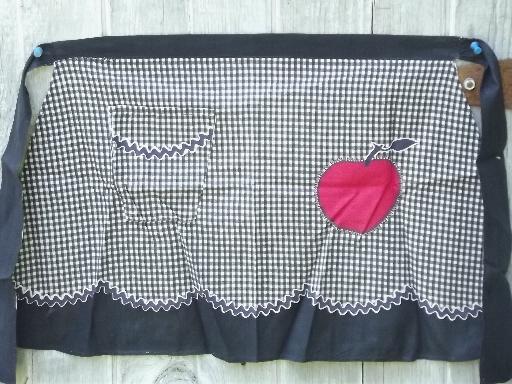 photo of vintage kitchen aprons, pretty cotton print & gingham checked half apron lot #2