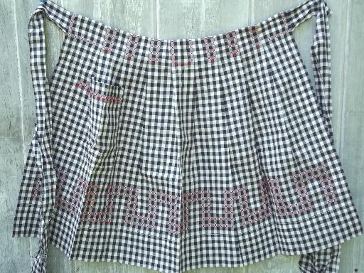 photo of vintage kitchen aprons, pretty cotton print & gingham checked half apron lot #3