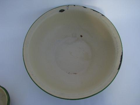 photo of vintage kitchen enamelware, tan / jadite green band baking pan, bowl #4