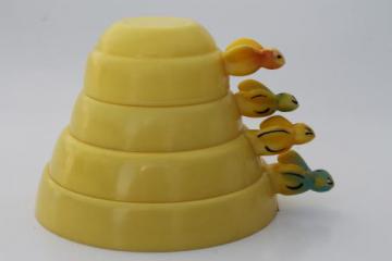 catalog photo of vintage kitchen measuring cups set, 60s plastic beehive bee skep stacking measures