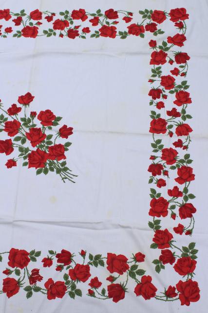 photo of vintage kitchen tablecloth & dish towels, red & yellow rose print cotton fabric #7