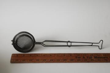 catalog photo of vintage kitchen utensil, nest shape wire basket for frying potatoes, deep fry hash browns 